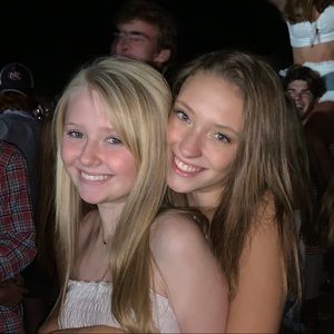 Meet your Posher, Ellen